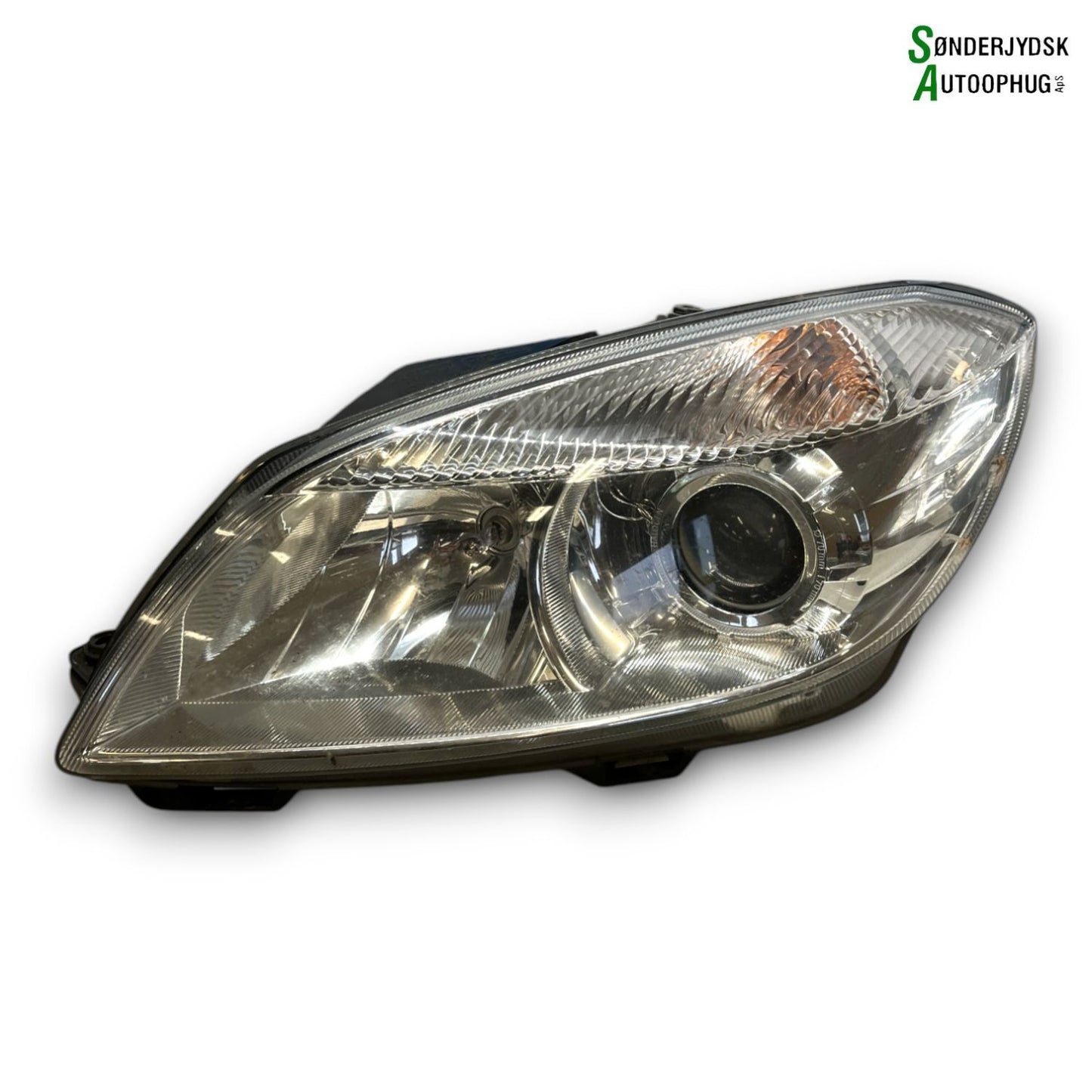 Skoda Fabia Forlygte Med OEM Nr. 5J1941017D Fra Skoda Ophugger