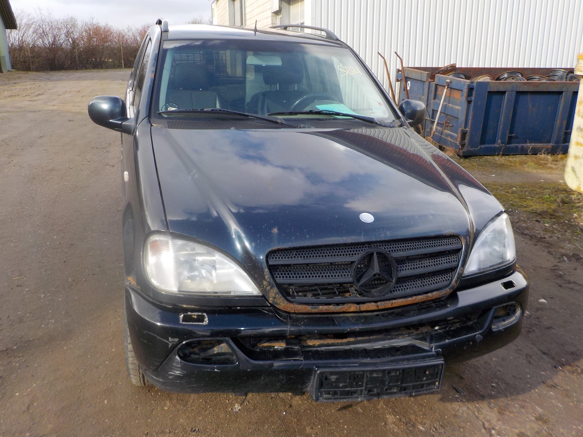 Mercedes ML W163 Pluk-Selv-Bil Med OEM Nr. Ophugger Fra Mercedes Ophugger