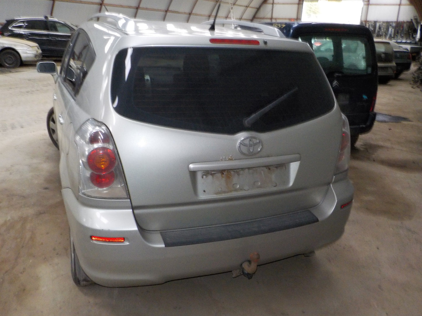 Toyota Corolla Verso Pluk-Selv-Bil Med OEM Nr. Ophugger Fra Toyota Ophugger