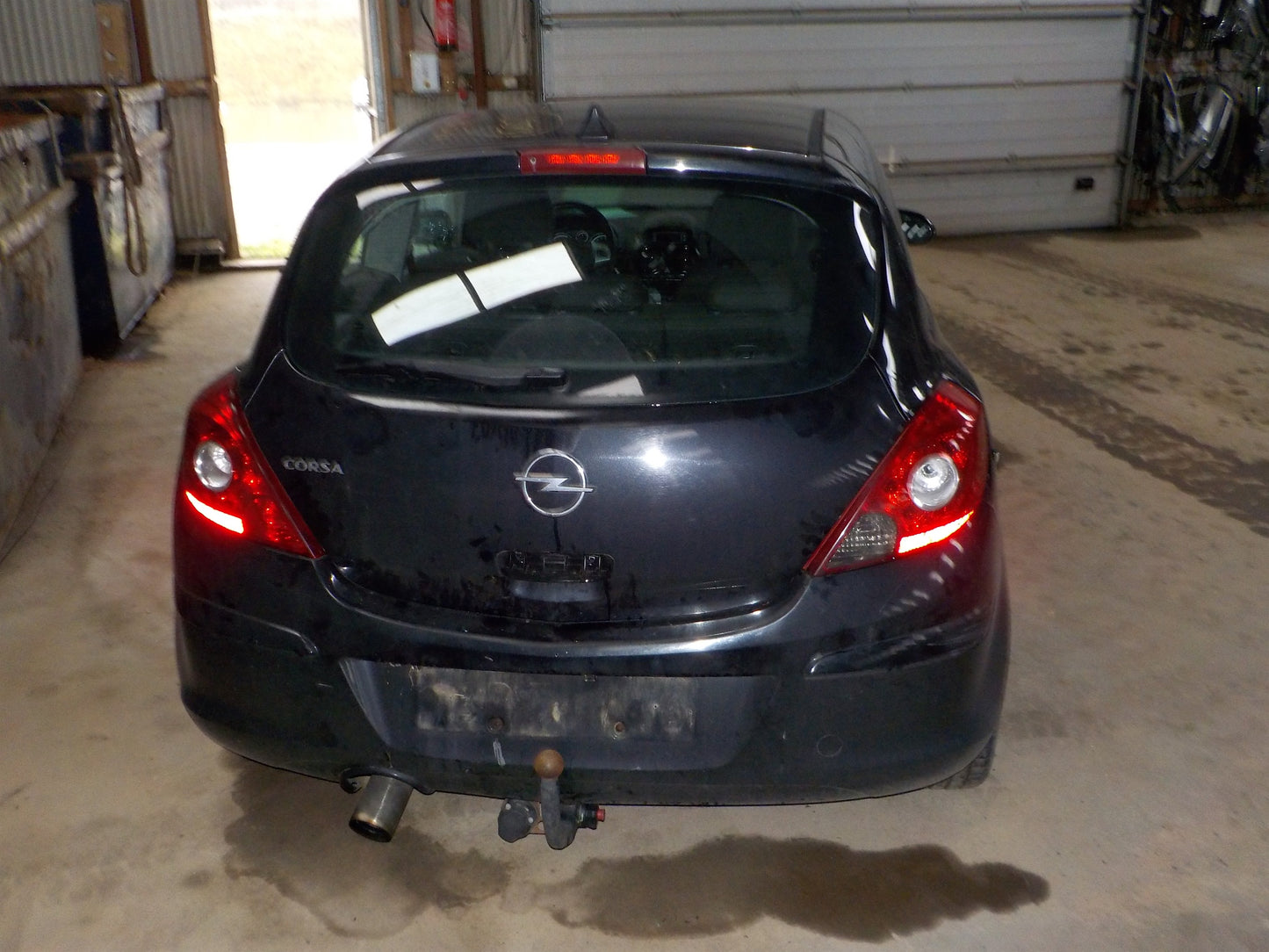 Opel Corsa D Pluk-Selv-Bil Med OEM Nr. Ophugger Fra Opel Ophugger