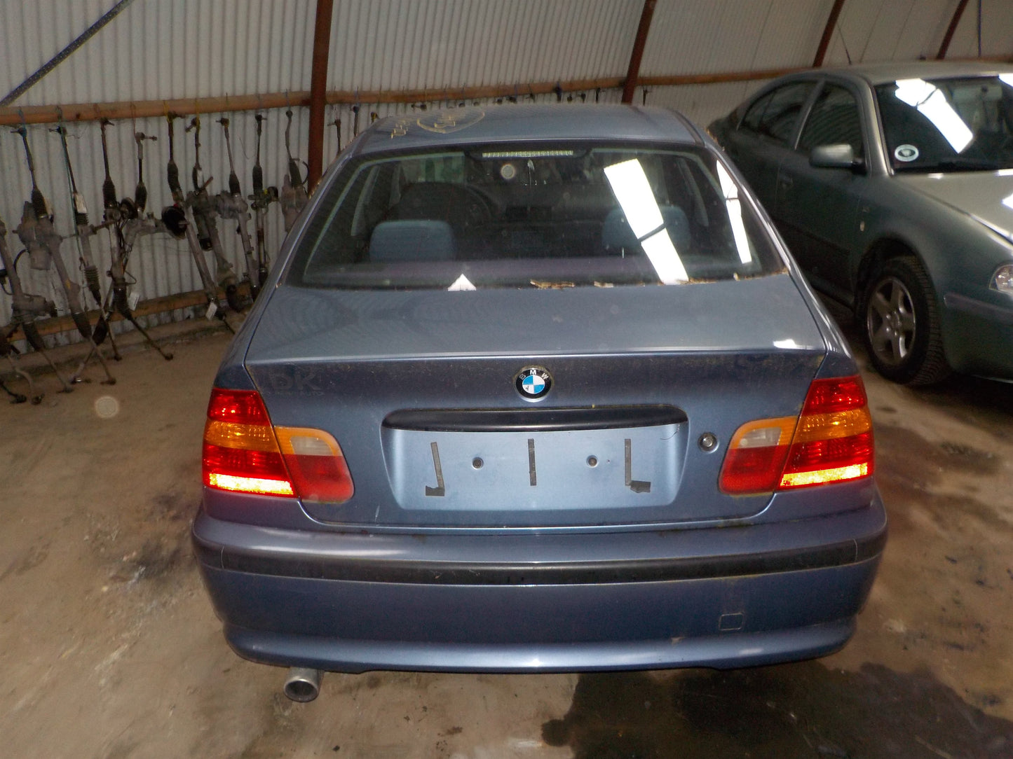 BMW 3-Serie E46 Pluk-Selv-Bil Med OEM Nr. Ophugger Fra BMW Ophugger