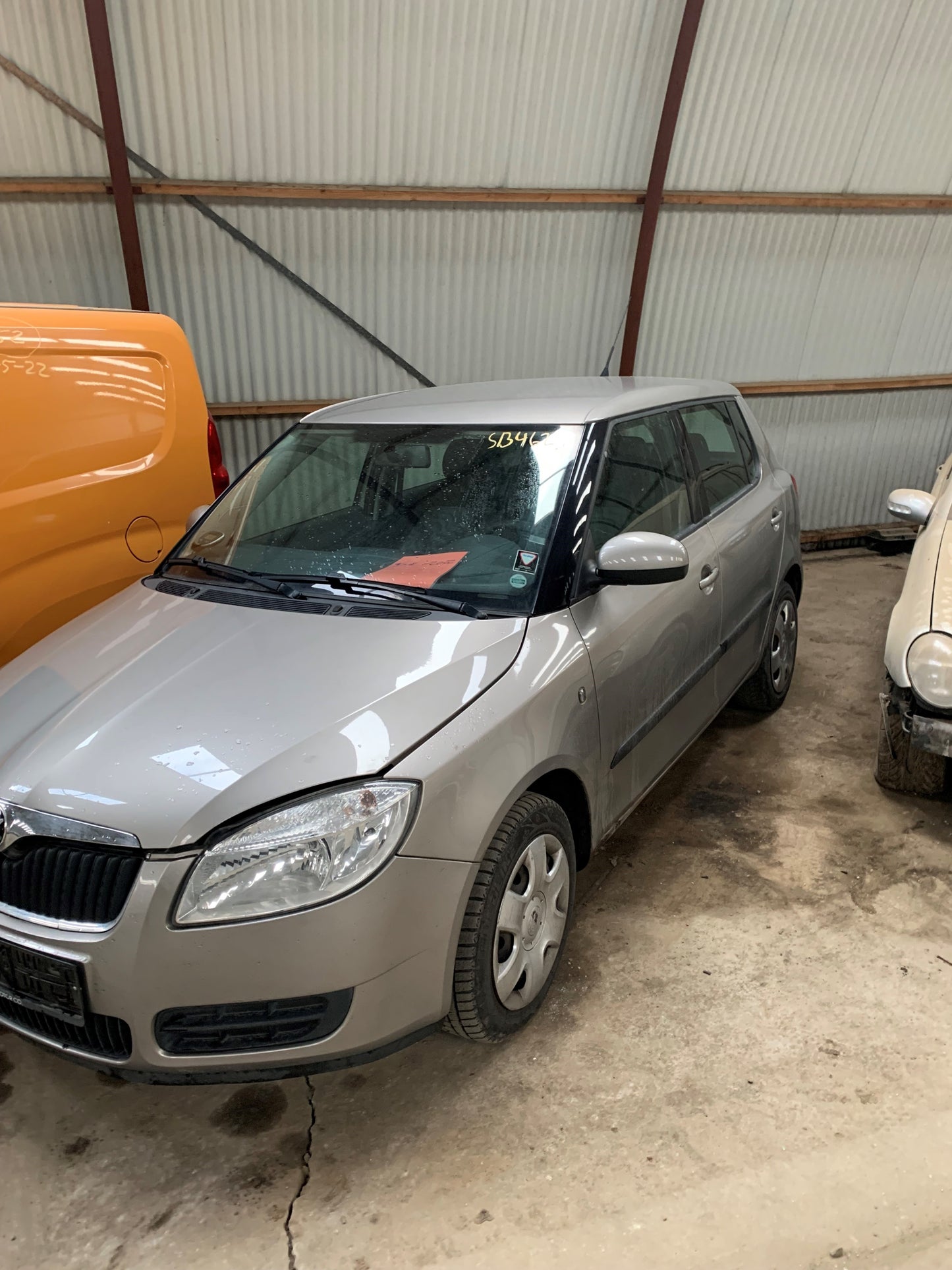 Skoda Fabia Pluk-Selv-Bil Med OEM Nr. TMBBF65J783110503 Fra Skoda Ophugger