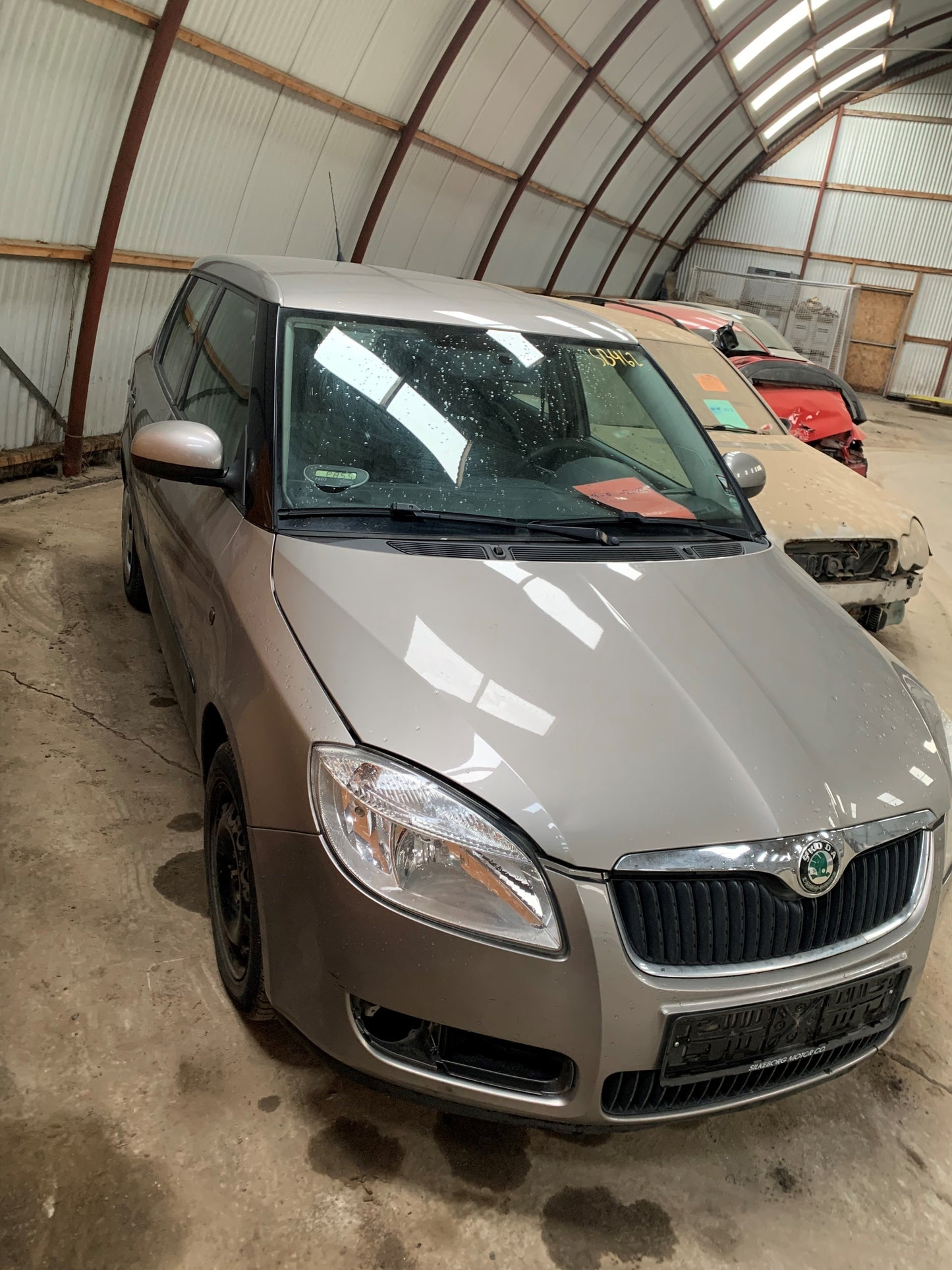 Skoda Fabia Pluk-Selv-Bil Med OEM Nr. TMBBF65J783110503 Fra Skoda Ophugger