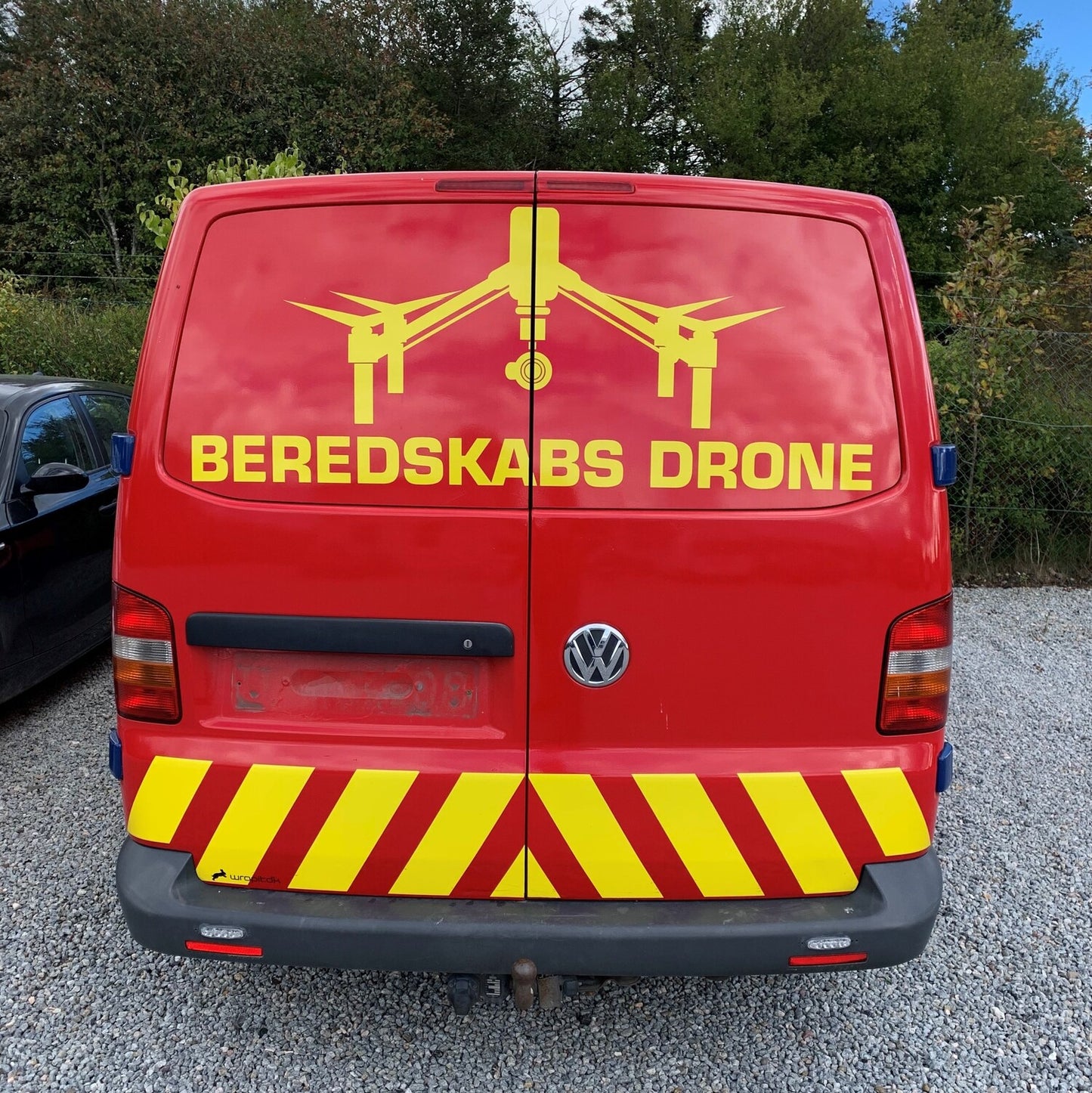 VW Transporter T5 1.Fac: Okt 2009/Jul 2015 Pluk-Selv-Bil Med OEM Nr. Ophugger Fra VW Ophugger