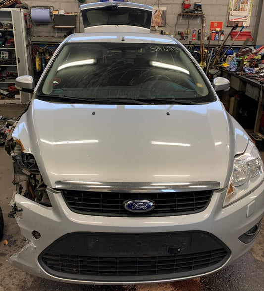Ford Focus Pluk-Selv-Bil Med OEM Nr. Ophugger Fra Ford Ophugger