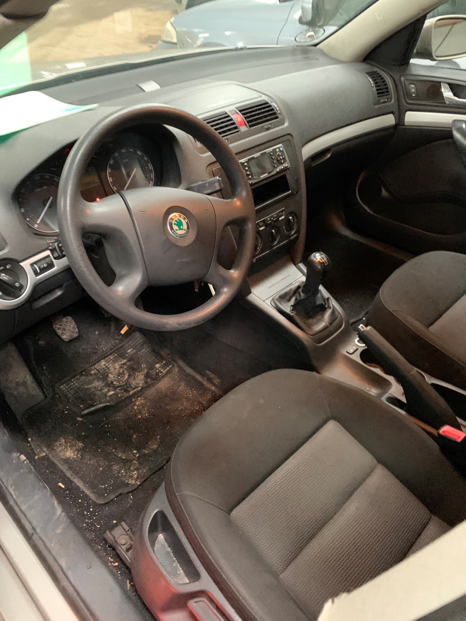 Skoda Octavia Pluk-Selv-Bil Med OEM Nr. TMBCS61Z872034659 Fra Skoda Ophugger