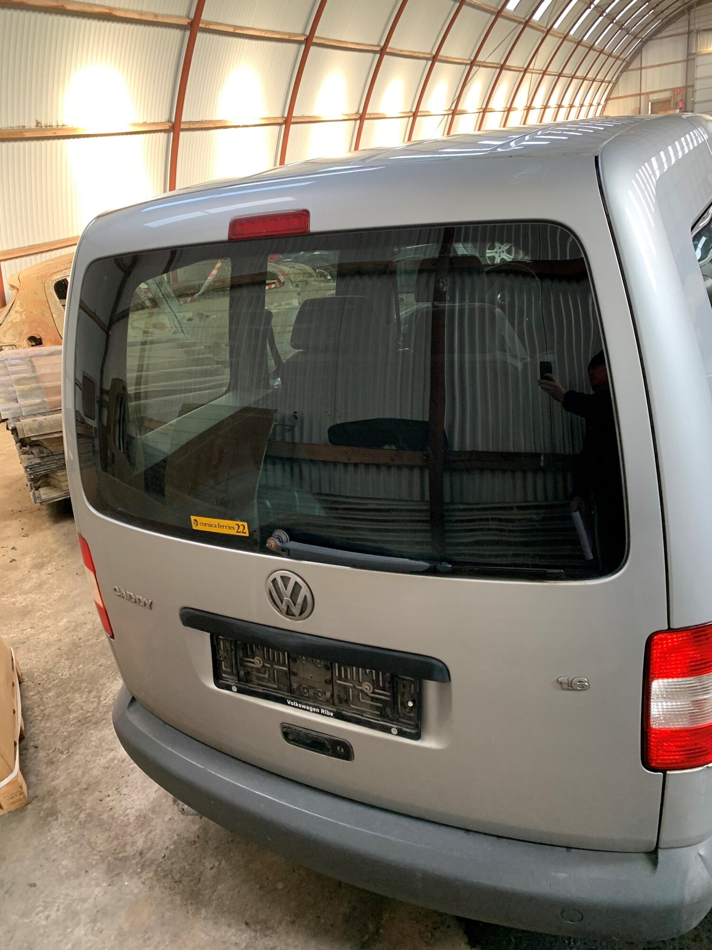 VW Caddy 2K Pluk-Selv-Bil Med OEM Nr. Ophugger Fra VW Ophugger