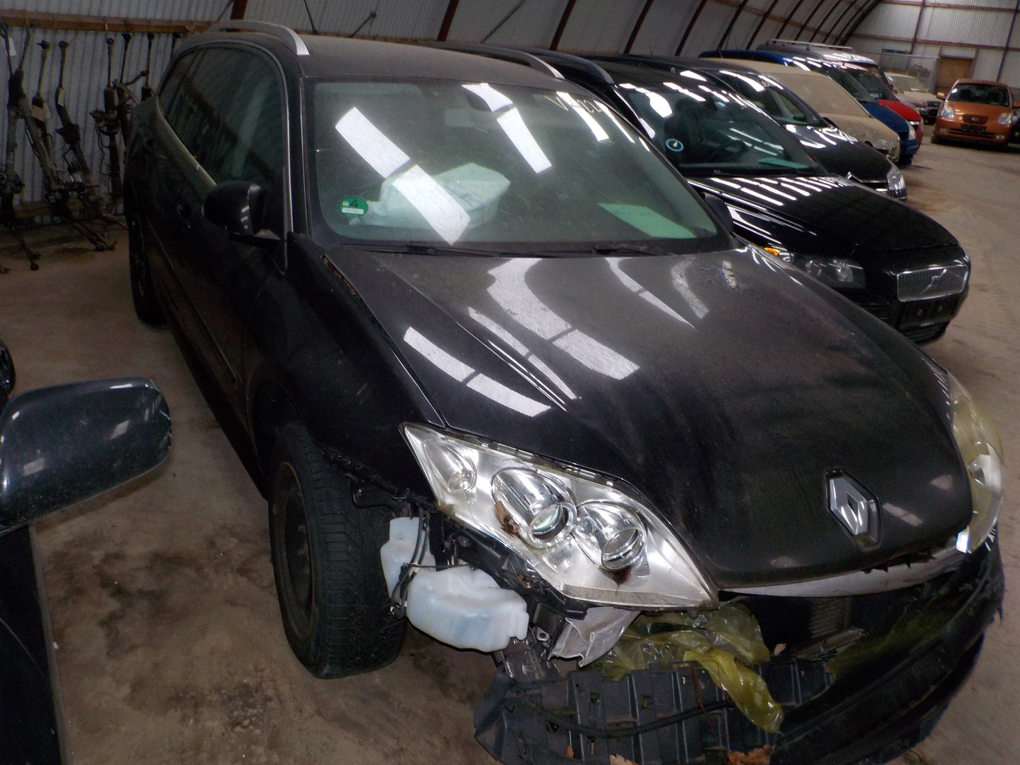 Renault Laguna 3 Pluk-Selv-Bil Med OEM Nr. Ophugger Fra Renault Ophugger