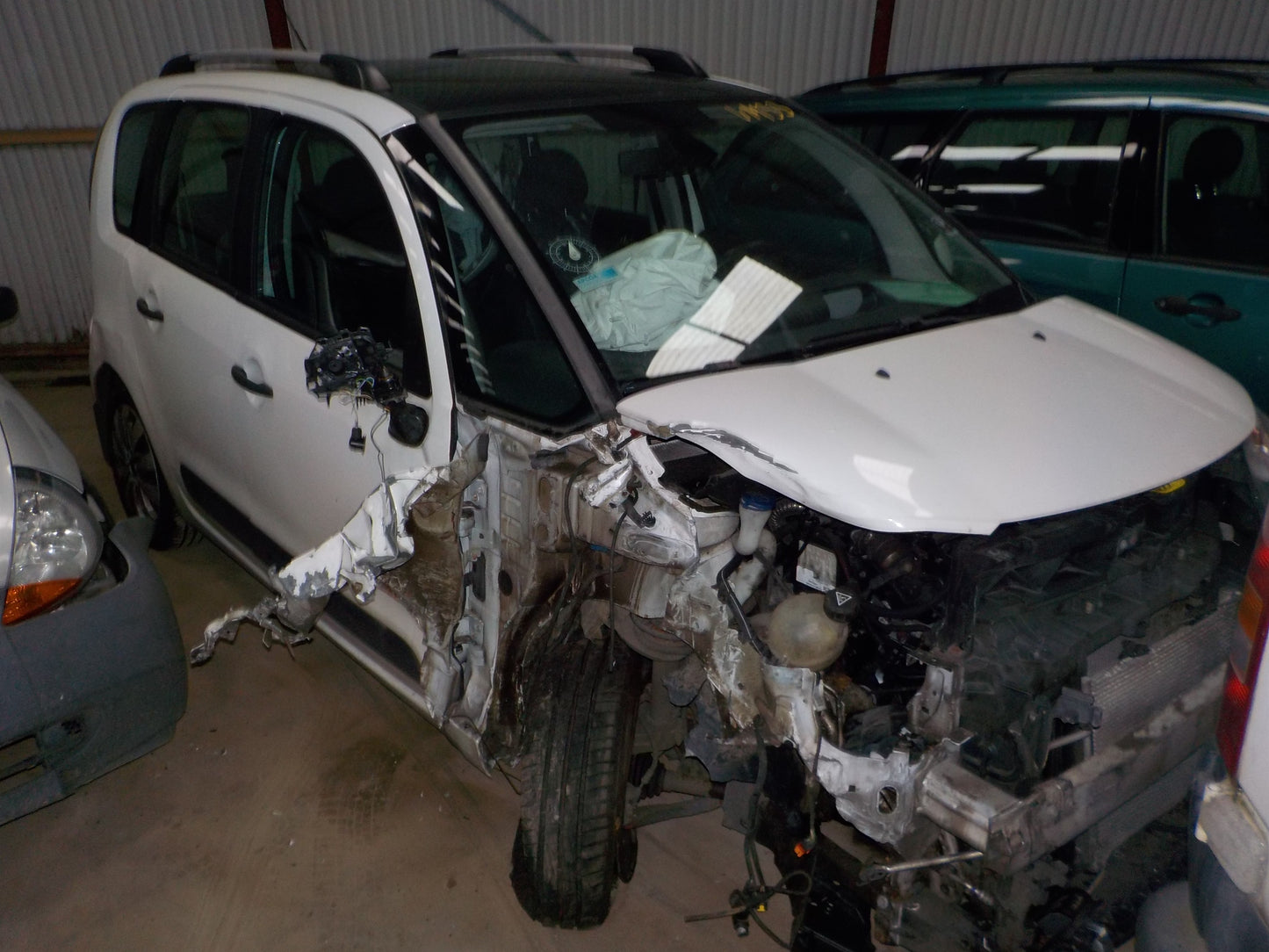 Citroen C3 Picasso Pluk-Selv-Bil Med OEM Nr. Ophugger Fra Citroen Ophugger