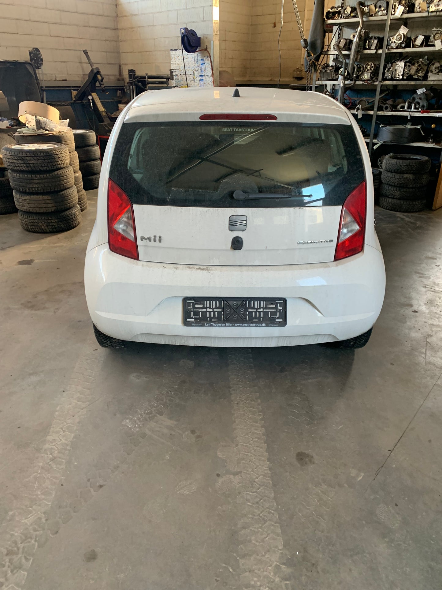 Seat Mii Pluk-Selv-Bil Med OEM Nr. Ophugger Fra Seat Ophugger