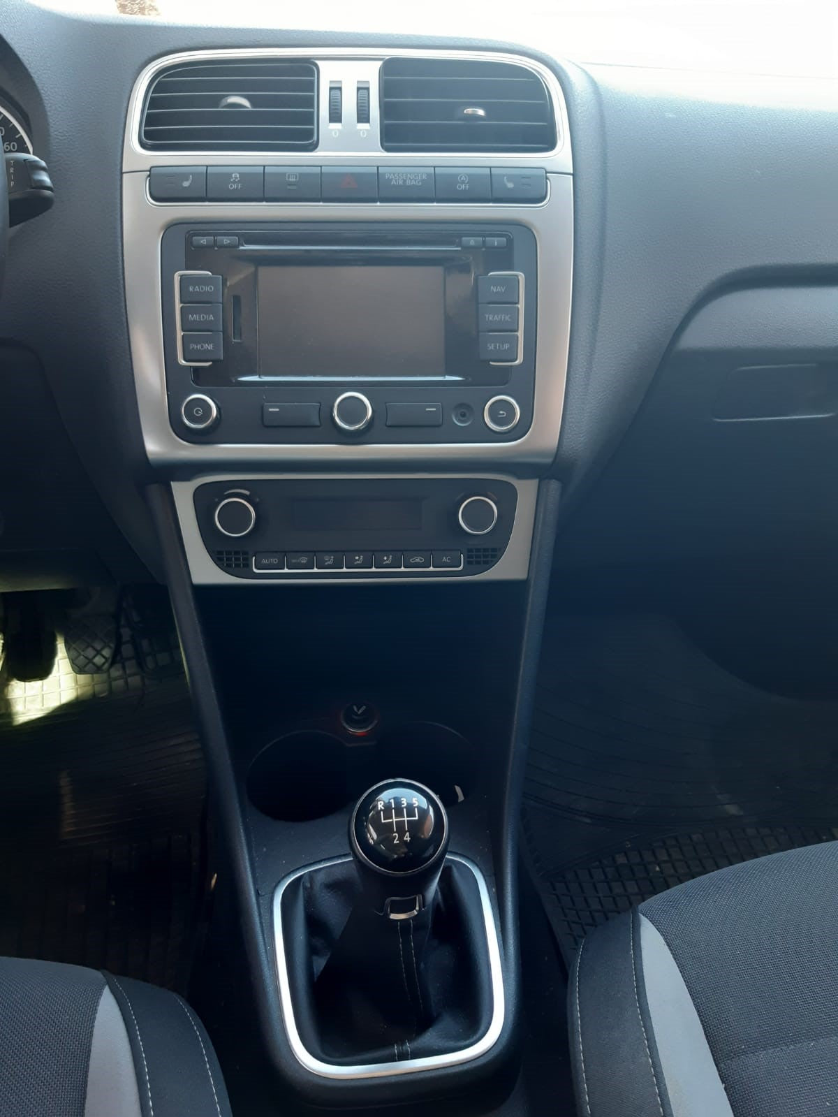 VW Polo 6R Pluk-Selv-Bil Med OEM Nr. Ophugger Fra VW Ophugger