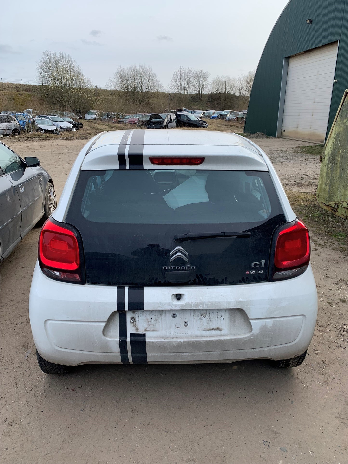 Citroen C1 Pluk-Selv-Bil Med OEM Nr. Ophugger Fra Citroen Ophugger
