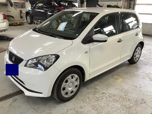 Seat Mii Pluk-Selv-Bil Med OEM Nr. Ophugger Fra Seat Ophugger