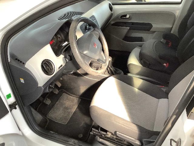 Seat Mii Pluk-Selv-Bil Med OEM Nr. Ophugger Fra Seat Ophugger