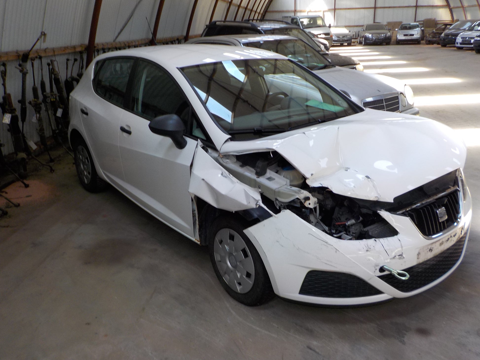 Seat Ibiza 6J Pluk-Selv-Bil Med OEM Nr. Ophugger Fra Seat Ophugger