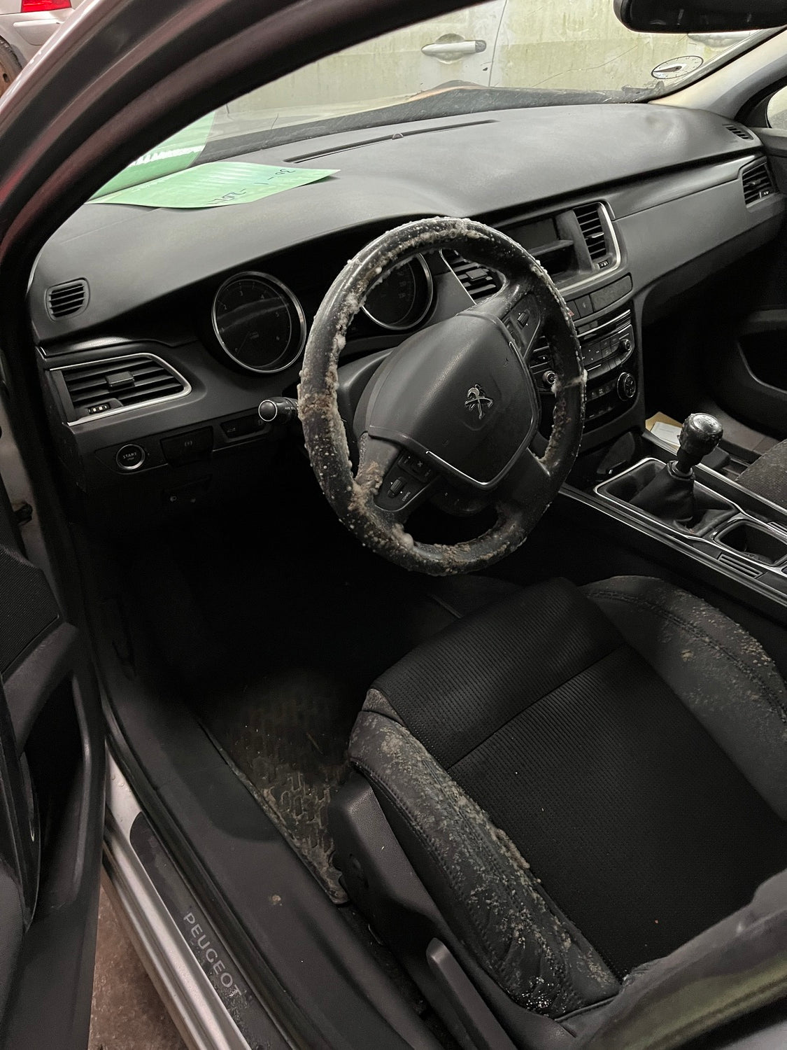 Peugeot 508 Pluk-Selv-Bil Med OEM Nr. Ophugger Fra Peugeot Ophugger