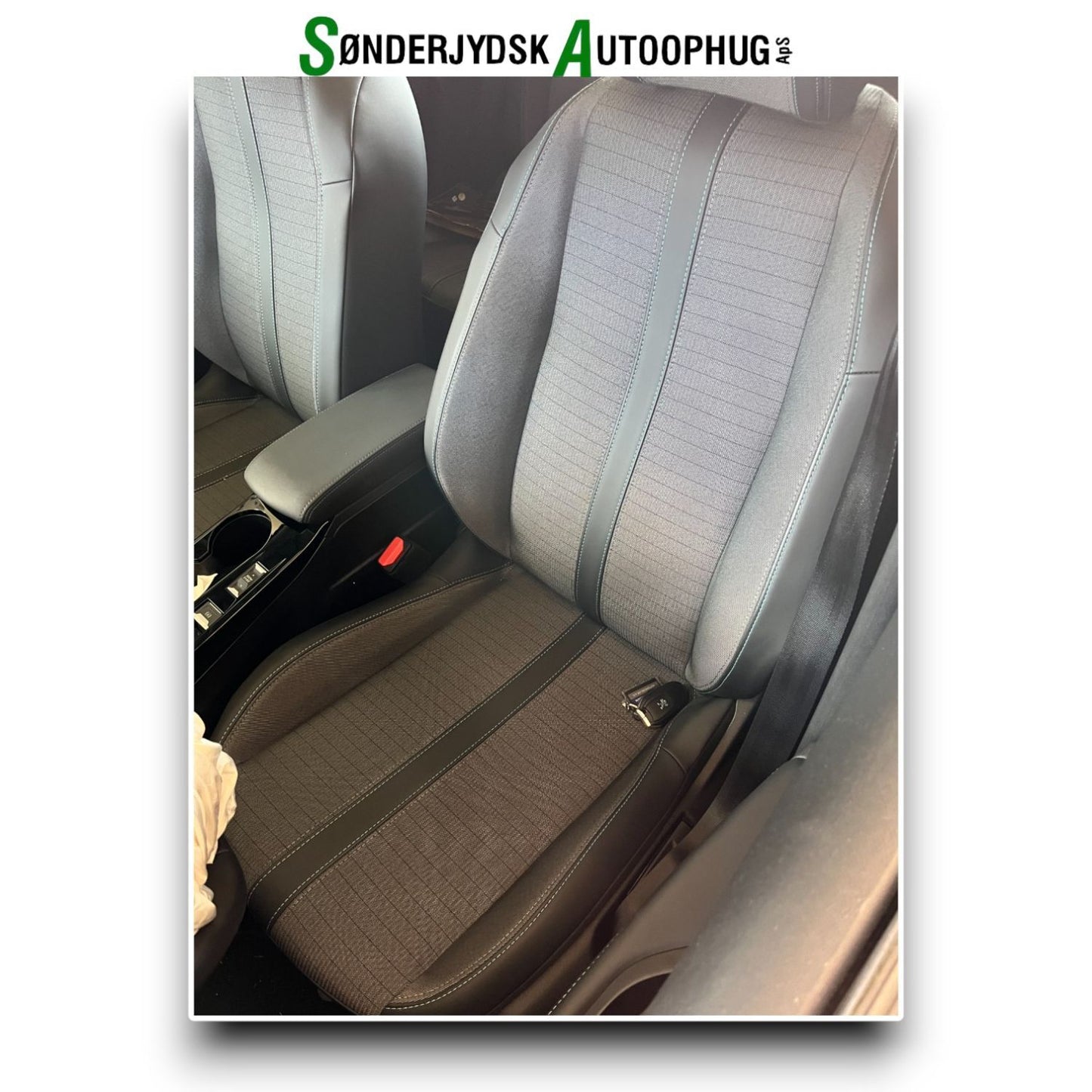 Peugeot 208 Pluk-Selv-Bil Med OEM Nr. Ophugger Fra Peugeot Ophugger