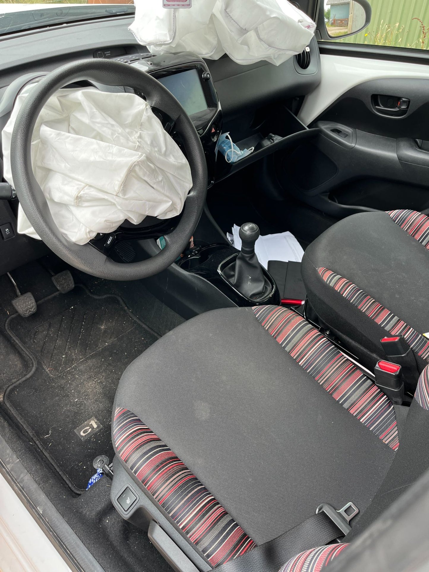 Citroen C1 Pluk-Selv-Bil Med OEM Nr. Ophugger Fra Citroen Ophugger