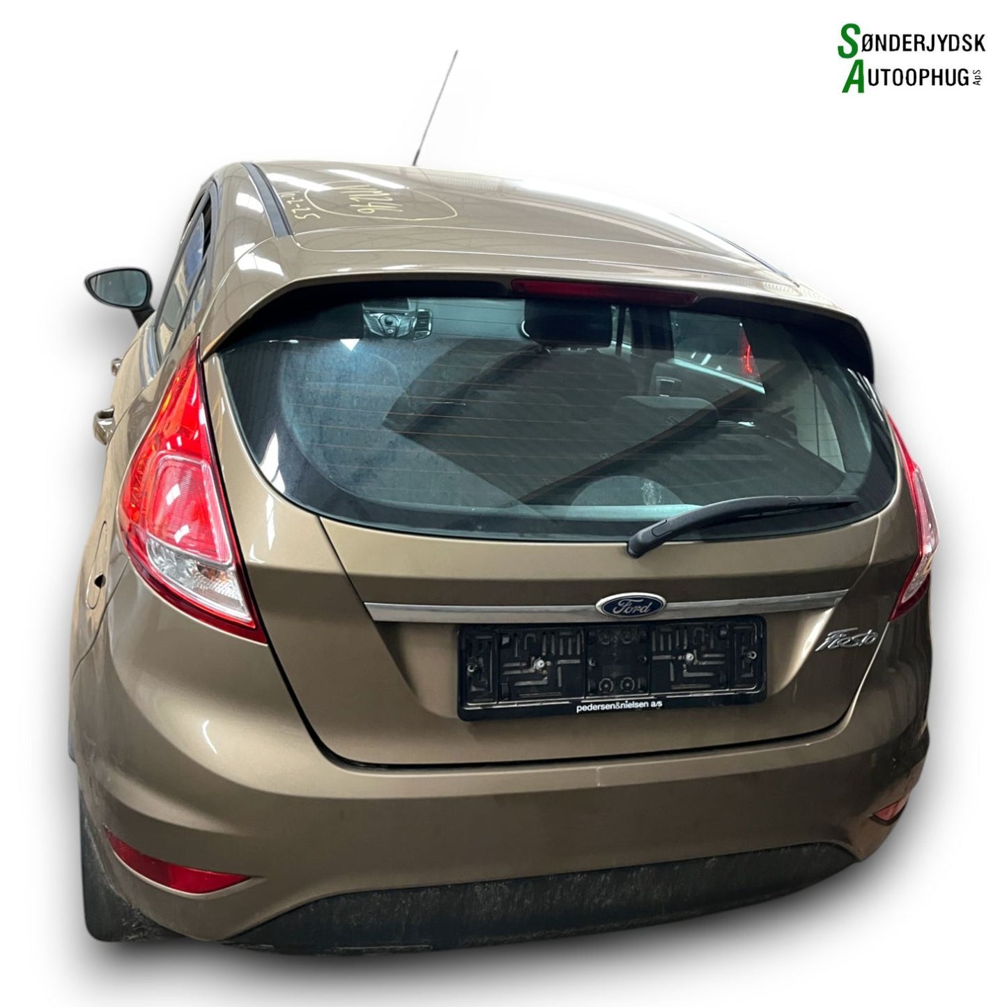 Ford Fiesta 7 Pluk-Selv-Bil Med OEM Nr. Ophugger Fra Ford Ophugger