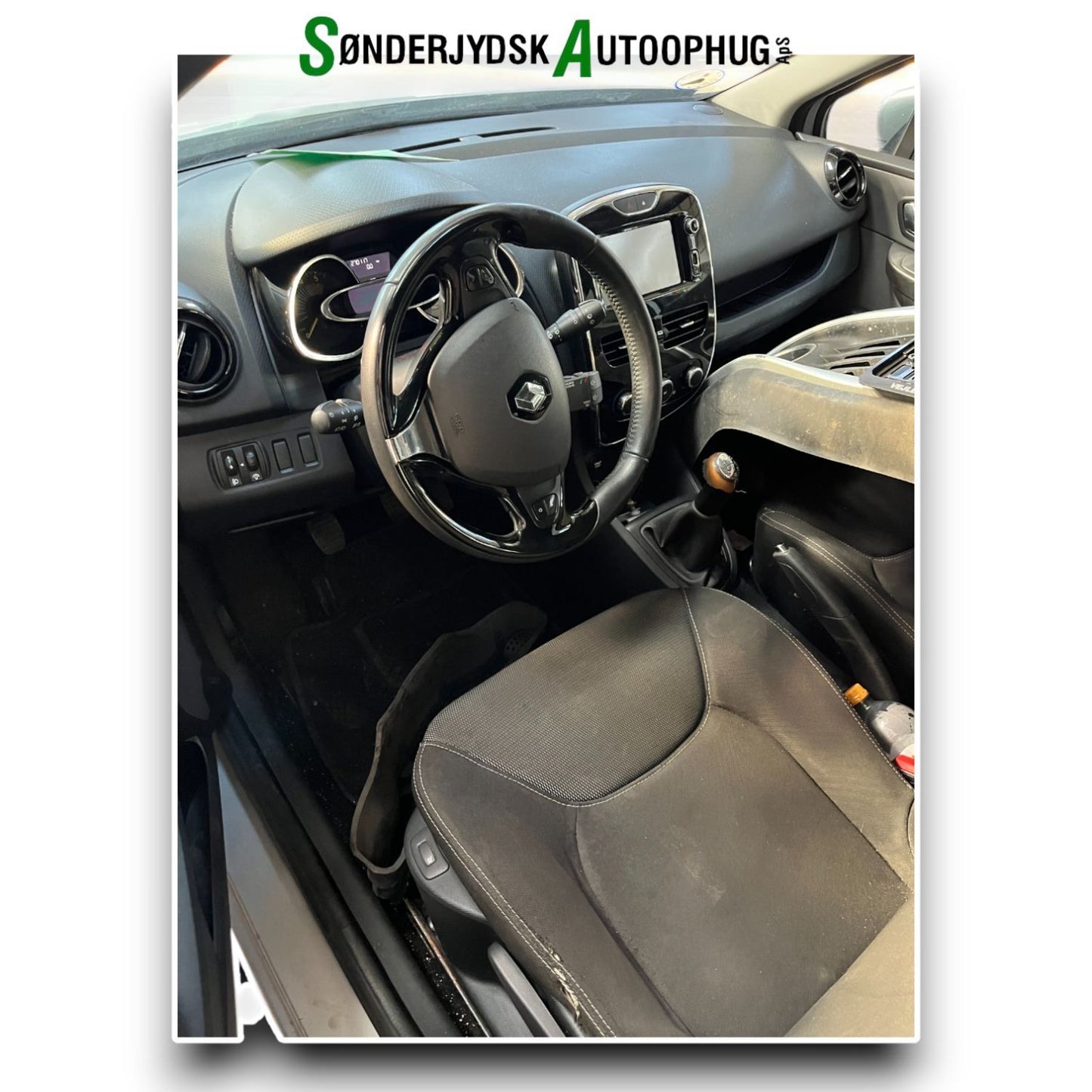 Renault Clio 4 Pluk-Selv-Bil Med OEM Nr. Ophugger Fra Renault Ophugger