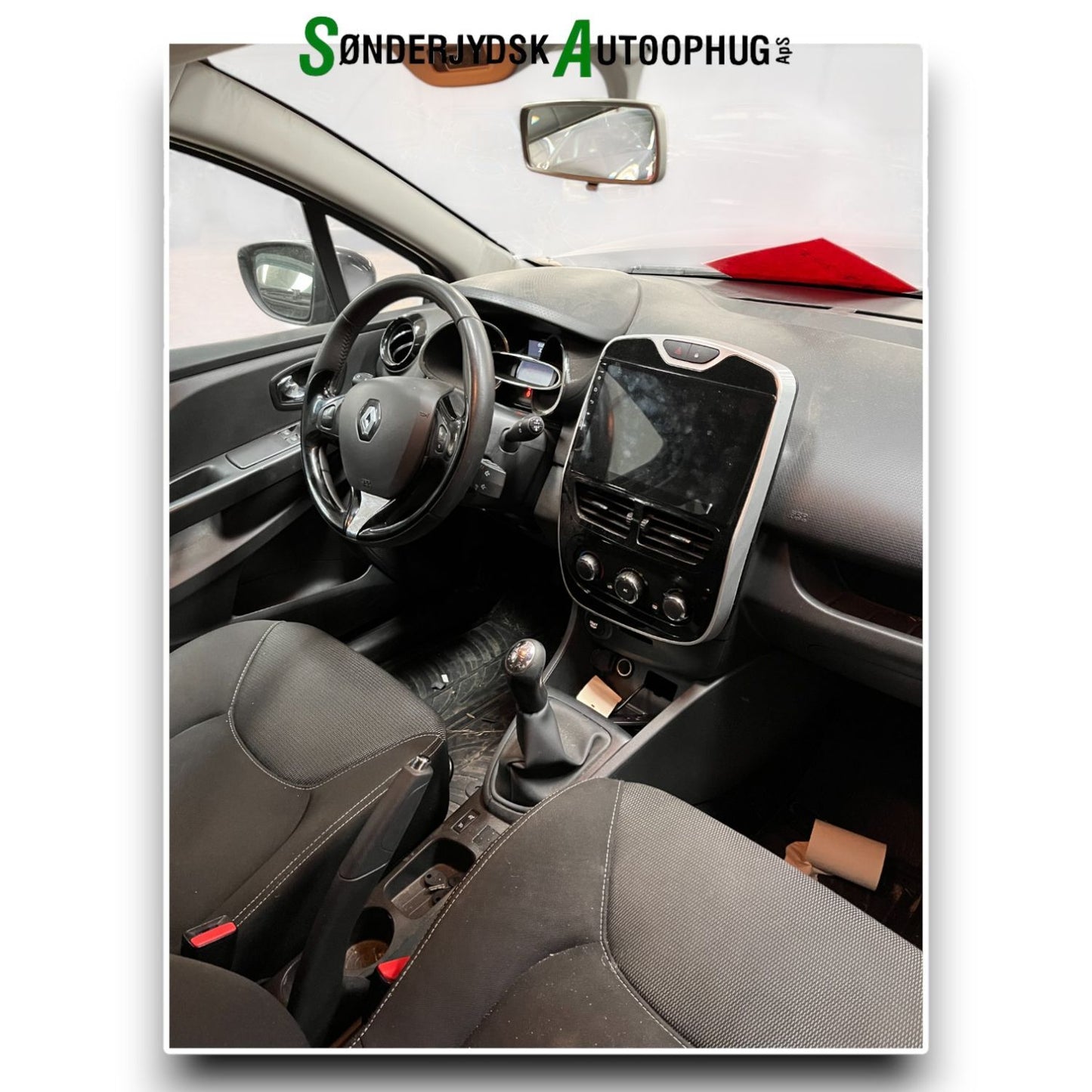 Renault Clio 4 Pluk-Selv-Bil Med OEM Nr. Ophugger Fra Renault Ophugger