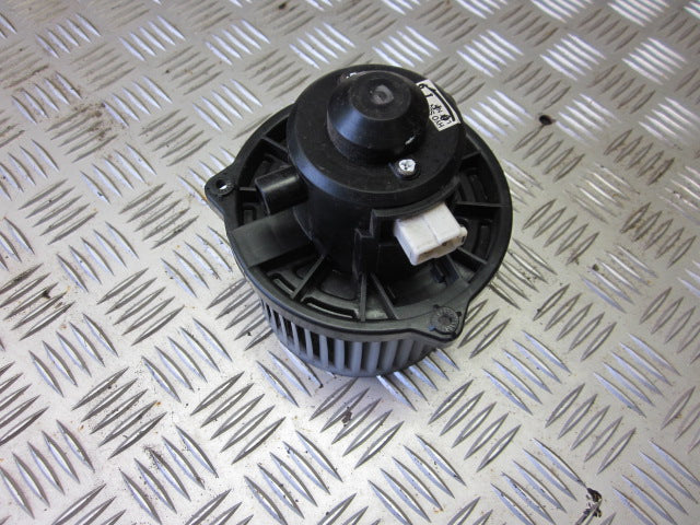 Hyundai Atos Prime Varmeblæser Med OEM Nr. Ophugger Fra Hyundai Ophugger