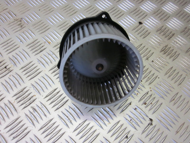 Hyundai Atos Prime Varmeblæser Med OEM Nr. Ophugger Fra Hyundai Ophugger