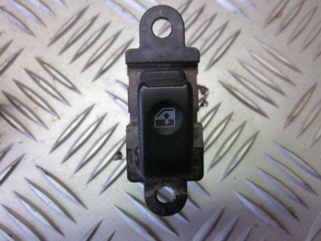 Hyundai Atos Prime Kontakt Rudehejs Med OEM Nr. Ophugger Fra Hyundai Ophugger