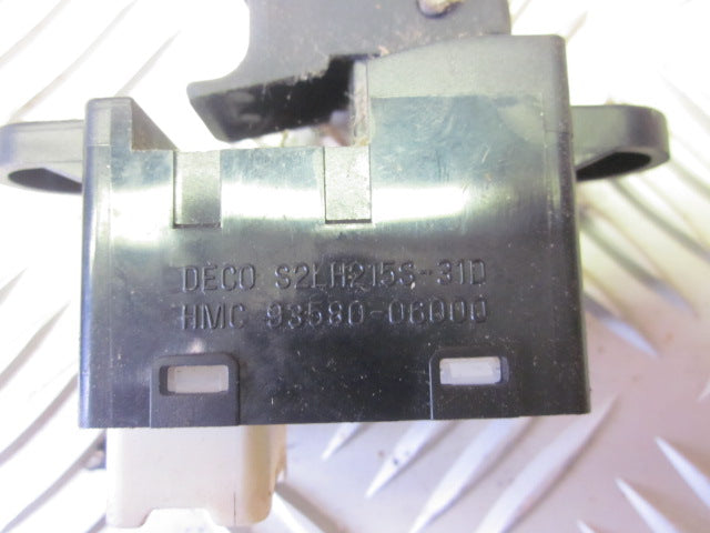 Hyundai Atos Prime Kontakt Rudehejs Med OEM Nr. Ophugger Fra Hyundai Ophugger