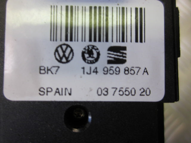 Skoda Octavia Kontakt Rudehejs Med OEM Nr. 1J4959857C Fra Skoda Ophugger