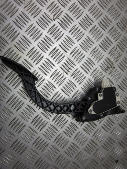 Chevrolet Spark Speederpedal Med OEM Nr. Ophugger Fra Chevrolet Ophugger