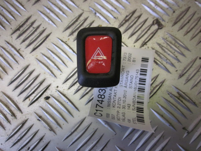Nissan Almera N16 Kontakt Katastrofe Med OEM Nr. Ophugger Fra Nissan Ophugger