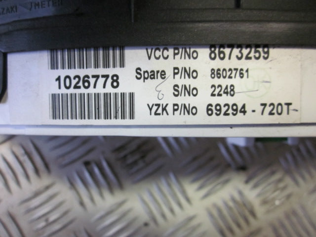 Volvo 80 Serie Speedometer - Instrument Med OEM Nr. Ophugger Fra Volvo Ophugger