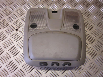 Volvo 80 Serie Loftslys Med OEM Nr. Ophugger Fra Volvo Ophugger
