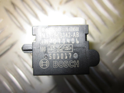 Ford Focus Airbag Føler Med OEM Nr. Ophugger Fra Ford Ophugger