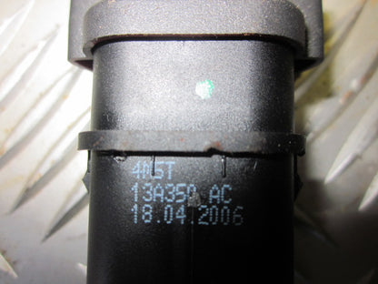 Ford Focus Kontakt Katastrofe Med OEM Nr. Ophugger Fra Ford Ophugger