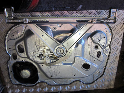 Ford Focus Rudemotor - Rudehejs Med OEM Nr. Ophugger Fra Ford Ophugger