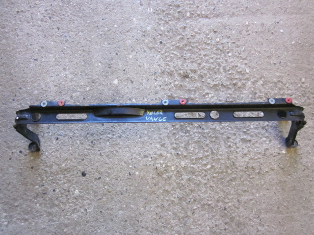 Ford Focus Vange U/Køler Med OEM Nr. Ophugger Fra Ford Ophugger