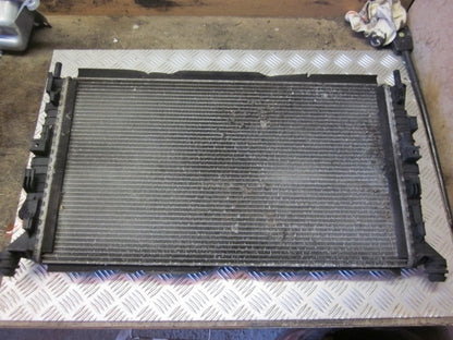 Ford Focus Køler Med OEM Nr. Ophugger Fra Ford Ophugger