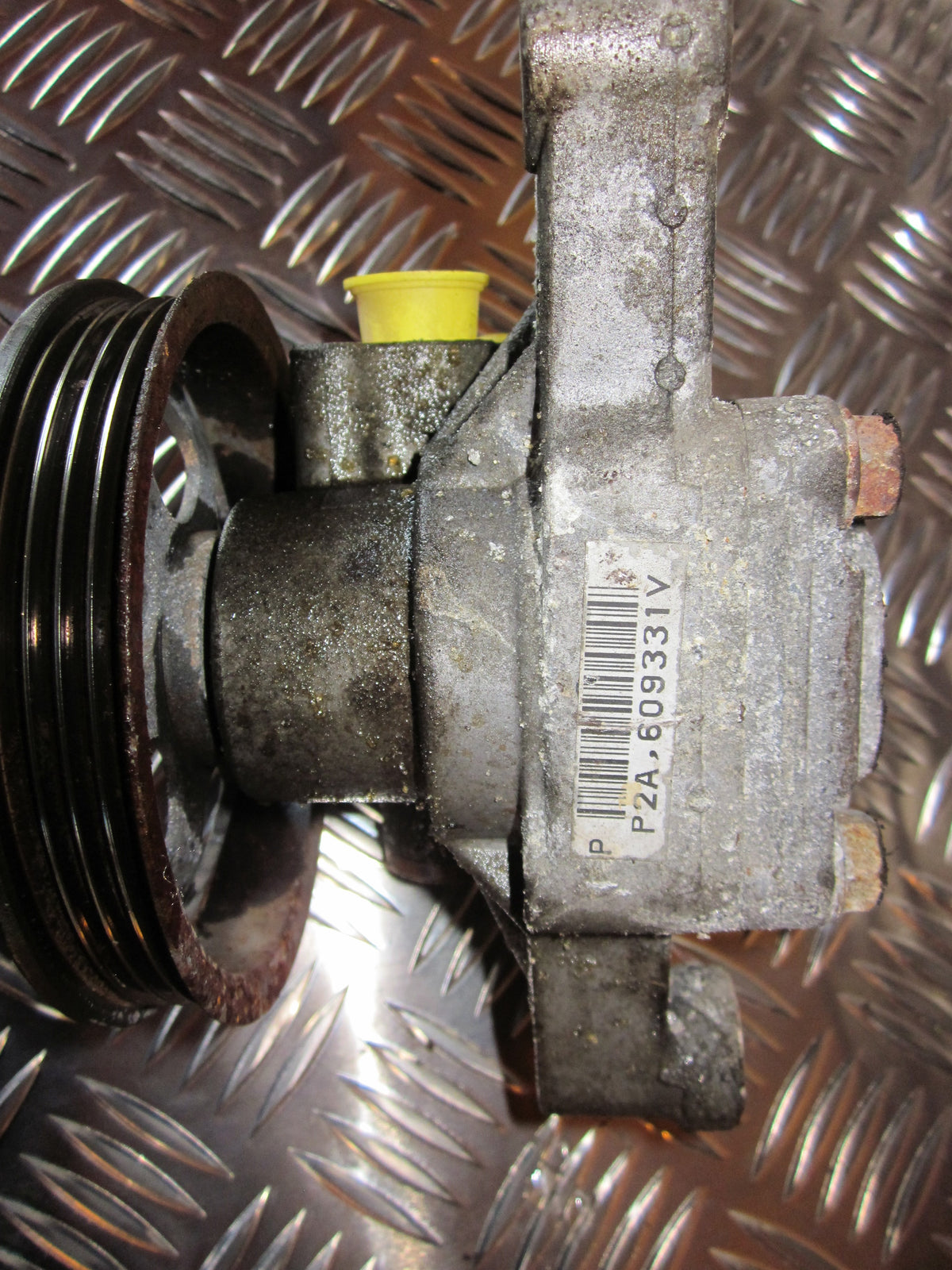 Honda Civic 3D Servopumpe Med OEM Nr. D14A3P2A609331V Fra Honda Ophugger