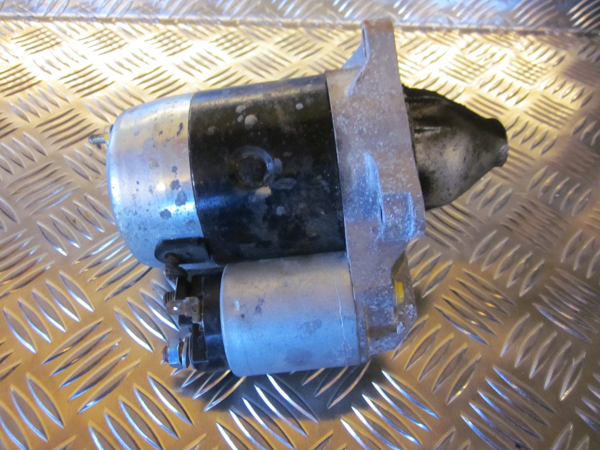 Mazda 323 F 5D BJ14 Starter Med OEM Nr. 0986014991 Fra Mazda Ophugger