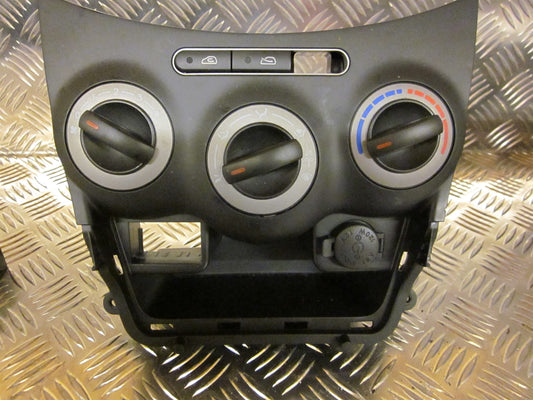 Hyundai I10 Varmeregulering Med OEM Nr. 972500X1104X Fra Hyundai Ophugger
