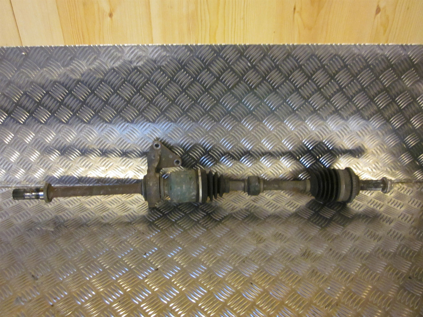 Mazda 6 GG/GY Trækaksel For H Med OEM Nr. Ophugger Fra Mazda Ophugger