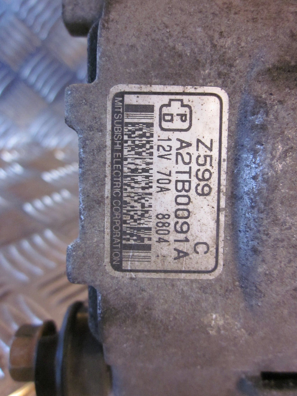 Mazda 323 4D Bj12 Generator Med OEM Nr. A2TB0091A Fra Mazda Ophugger