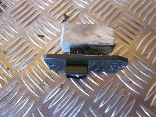 Mitsubishi Carisma Varmemodstand Med OEM Nr. Ophugger Fra Mitsubishi Ophugger