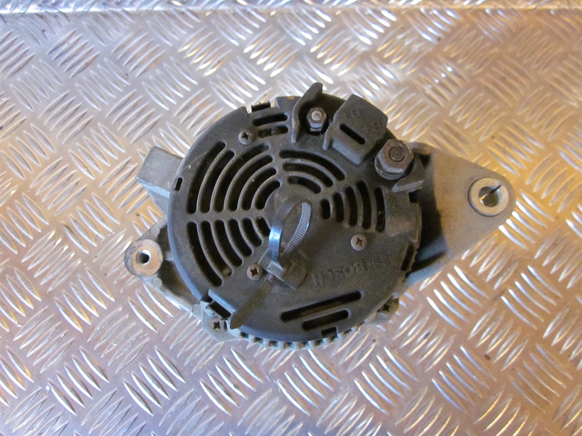Opel Vectra B Generator Med OEM Nr. 0123120001 Fra Opel Ophugger