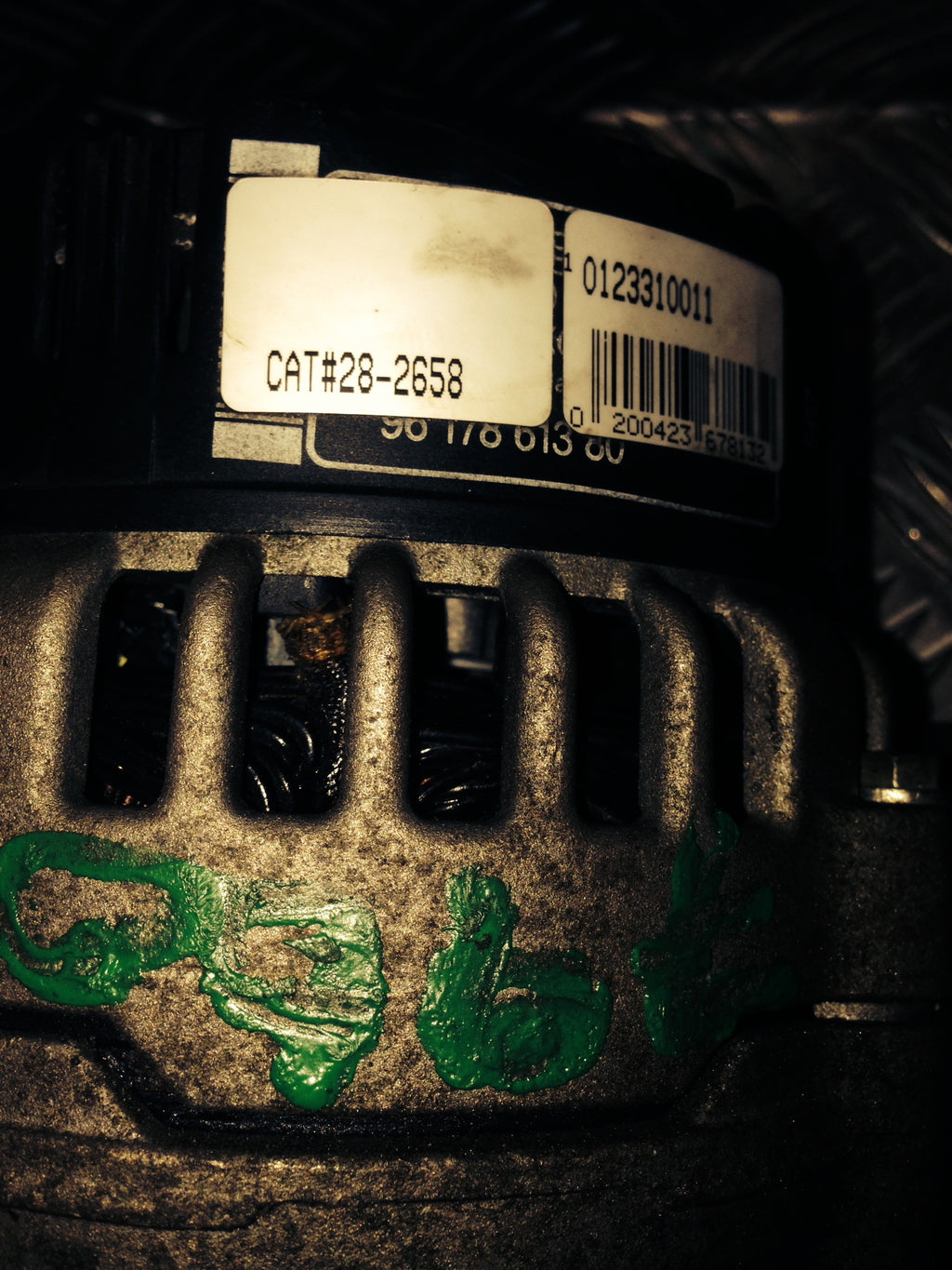 Peugeot 406 Generator Med OEM Nr. 5208S4 Fra Peugeot Ophugger