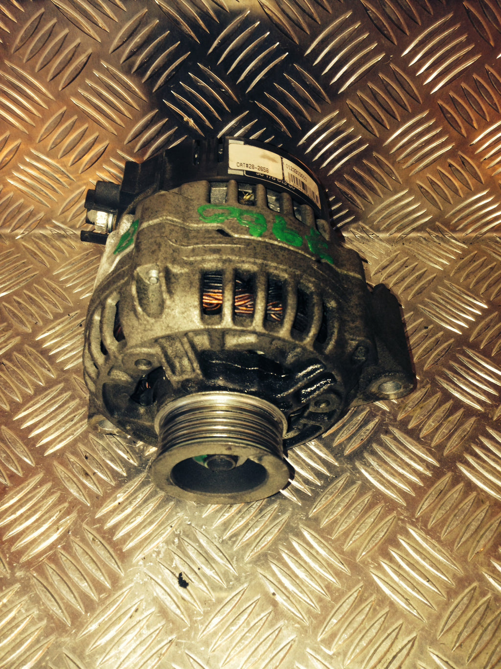 Peugeot 406 Generator Med OEM Nr. 5705X0 Fra Peugeot Ophugger