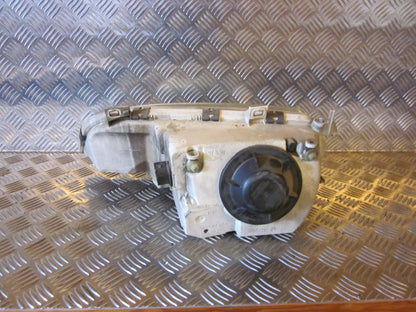 Ford Galaxy Forlygte Med OEM Nr. Ophugger Fra Ford Ophugger