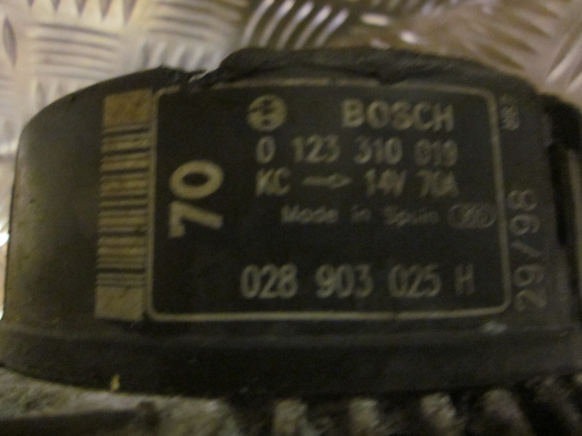 Skoda Felicia Generator Med OEM Nr. 0123310019 Fra Skoda Ophugger